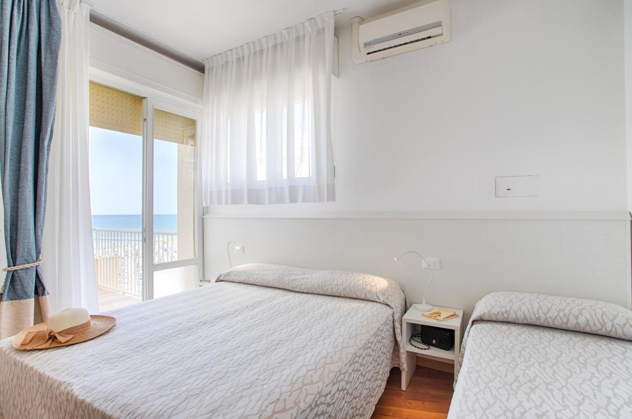 Hotel Telenia Lido di Jesolo Bagian luar foto