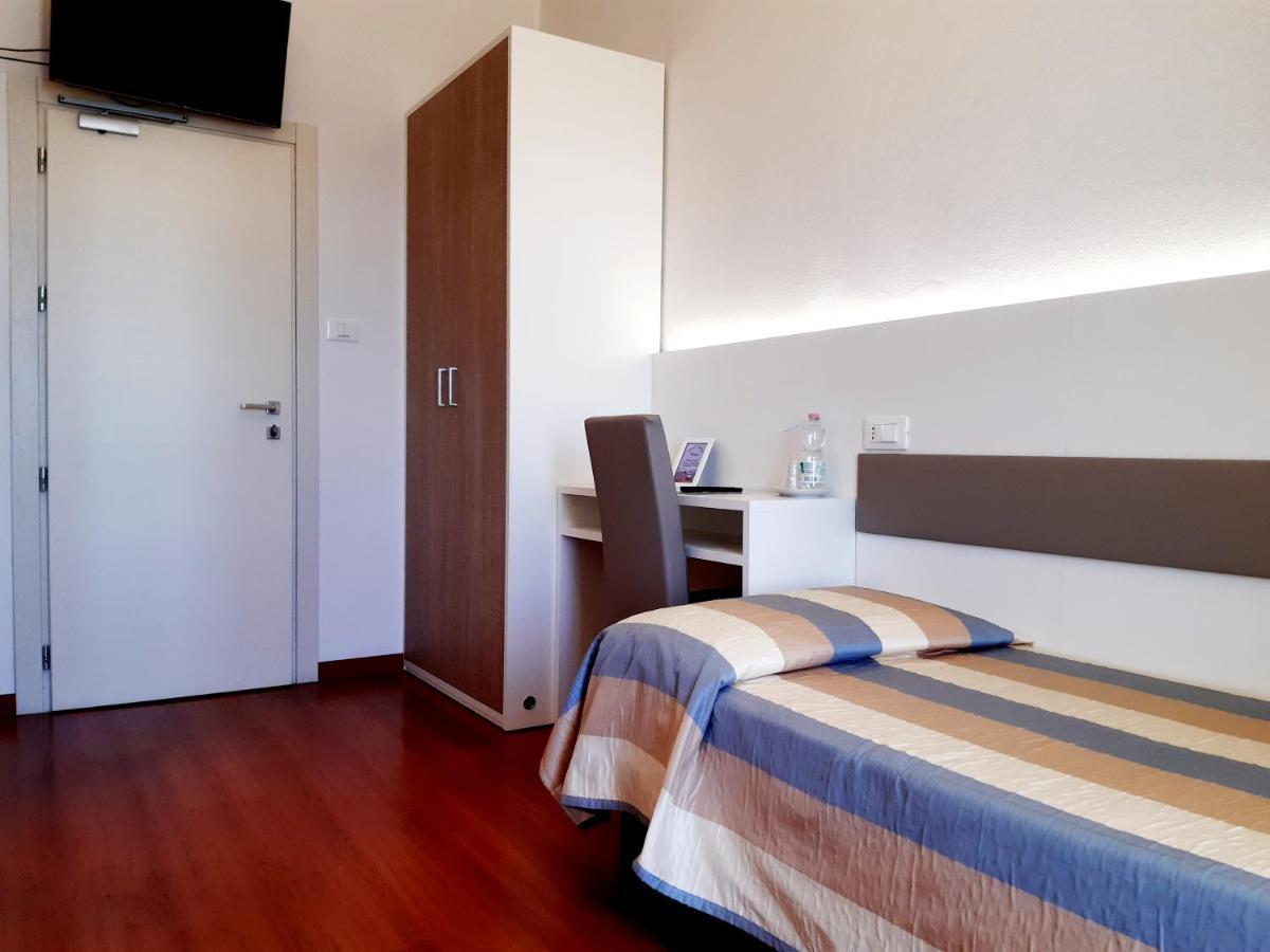 Hotel Telenia Lido di Jesolo Bagian luar foto