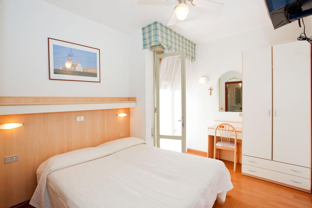 Hotel Telenia Lido di Jesolo Ruang foto