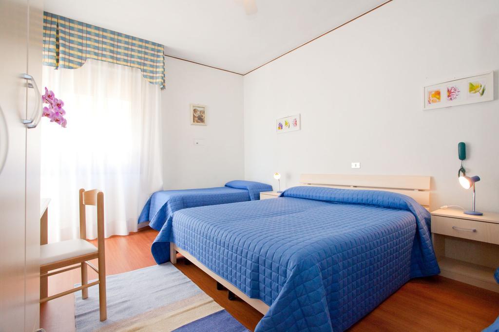 Hotel Telenia Lido di Jesolo Bagian luar foto
