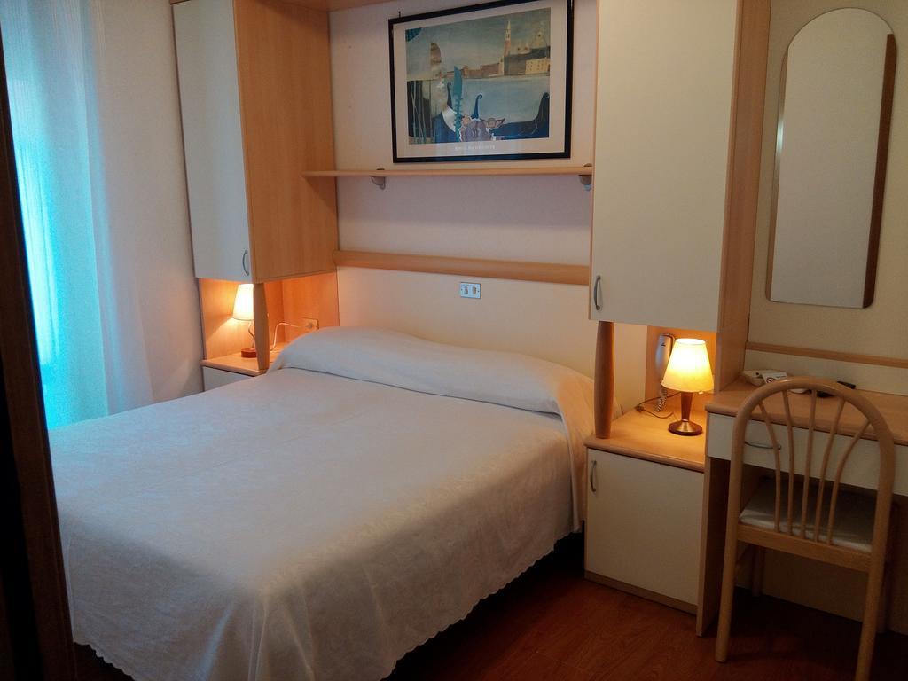 Hotel Telenia Lido di Jesolo Bagian luar foto